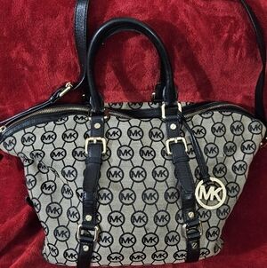 Michael Kors Bedford Satchel Black & Gray Jacquard Signature Satchel